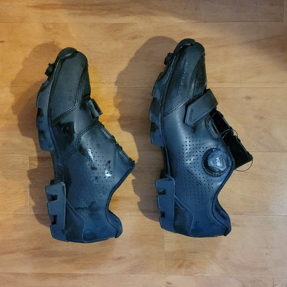 Black Bontrager Foray Mountain Bike Shoe with SPD Clips Size 40 Women's 8.5 - Picture 13 of 16